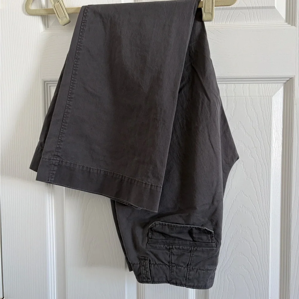 Old Navy Women's Charcoal Flare Jeans - Picture 5 of 8